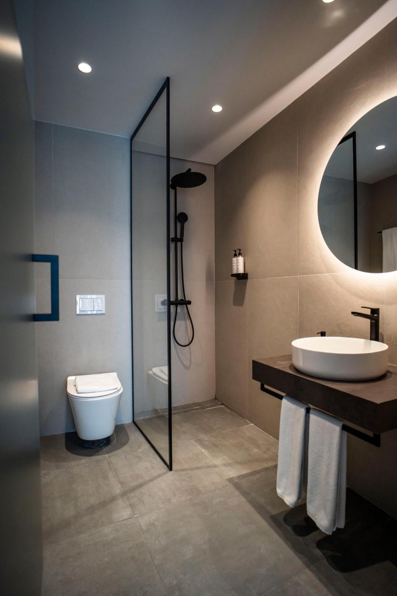 Bizarre Boutique Hotel Varna Extérieur photo