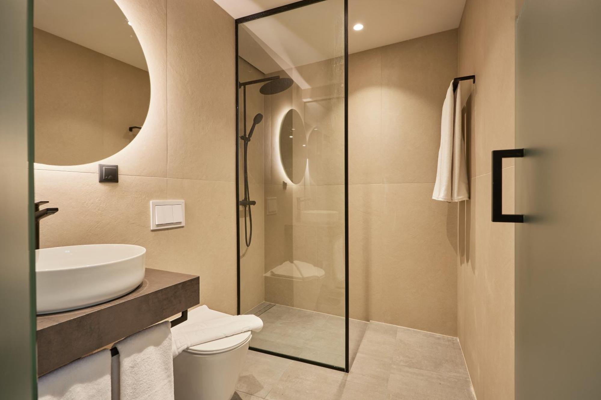 Bizarre Boutique Hotel Varna Extérieur photo